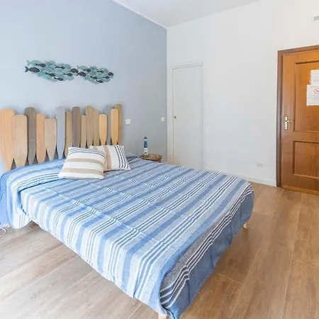 Gasthof 102-103 Affittacamere A Ca Mea 200 Metri Dal Mare E *